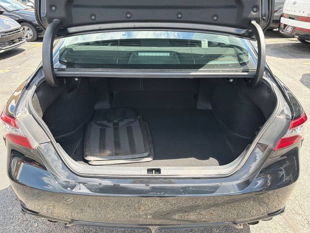 Used 2023 Toyota Camry XSE FWD image 21