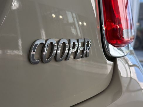 Used 2015 MINI Cooper 2-Door Hardtop FWD image 31