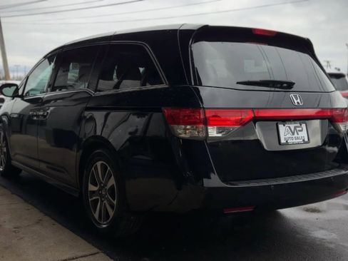 Used 2017 Honda Odyssey Touring Elite image 5