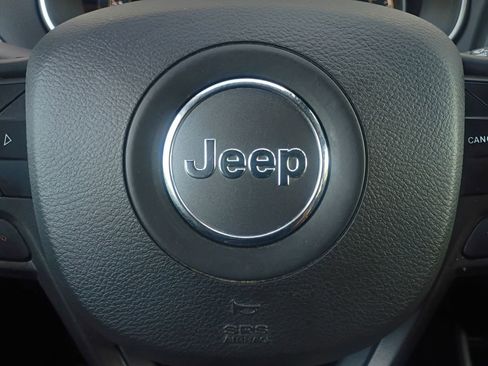 Used 2021 Jeep Cherokee Trailhawk w/ Technology Group image 5