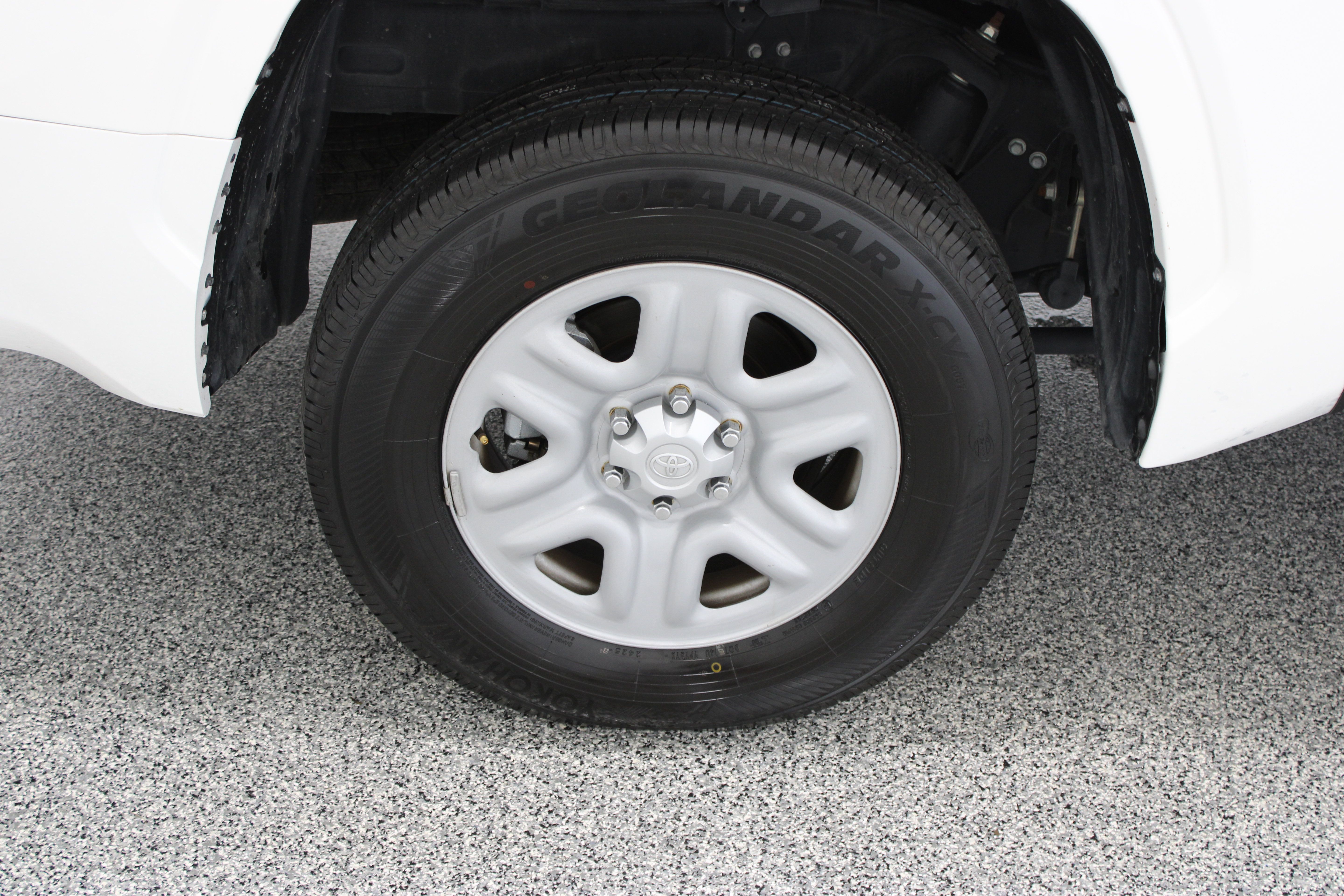 Used 2024 Toyota Tundra SR w/ SR Tow Package AWD/4WD image 6
