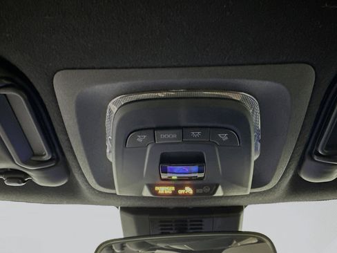 Certified 2023 Toyota Corolla SE image 18