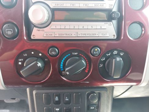 Used 2007 Toyota FJ Cruiser 4WD w/ Upgrade Pkg 1 image 20