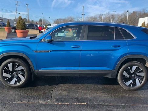 Used 2024 Volkswagen Atlas Cross Sport SEL image 5