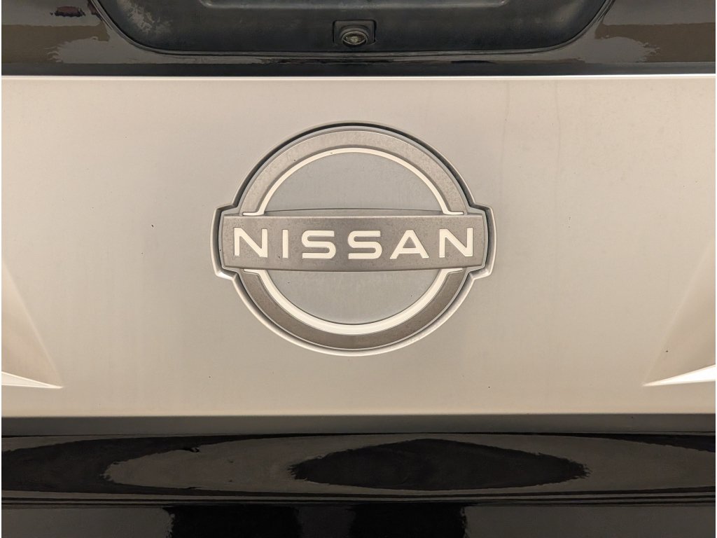 Used 2023 Nissan Titan Platinum Reserve w/ Moonroof Package AWD/4WD image 6