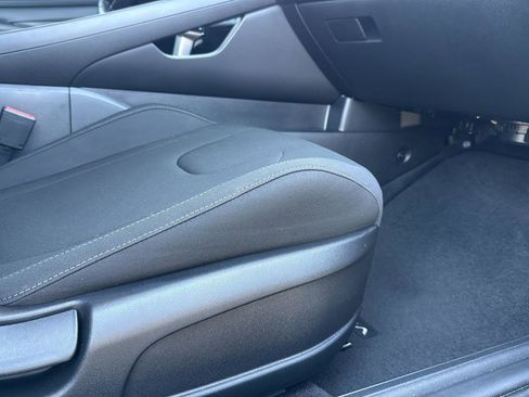 Used 2025 Hyundai Elantra Sport image 25