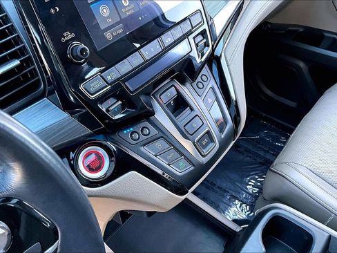 Used 2022 Honda Odyssey Elite image 15
