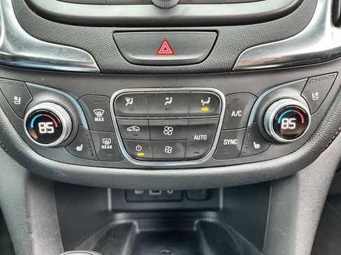 Used 2021 Chevrolet Equinox Premier AWD/4WD image 20