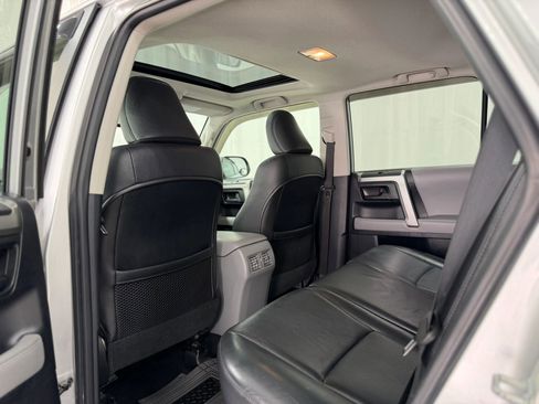 Used 2010 Toyota 4Runner SR5 image 36