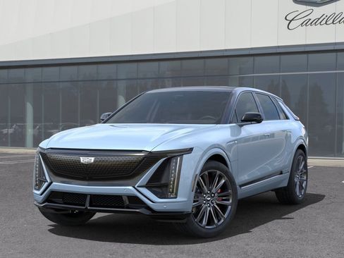 New 2026 Cadillac Lyriq V image 7