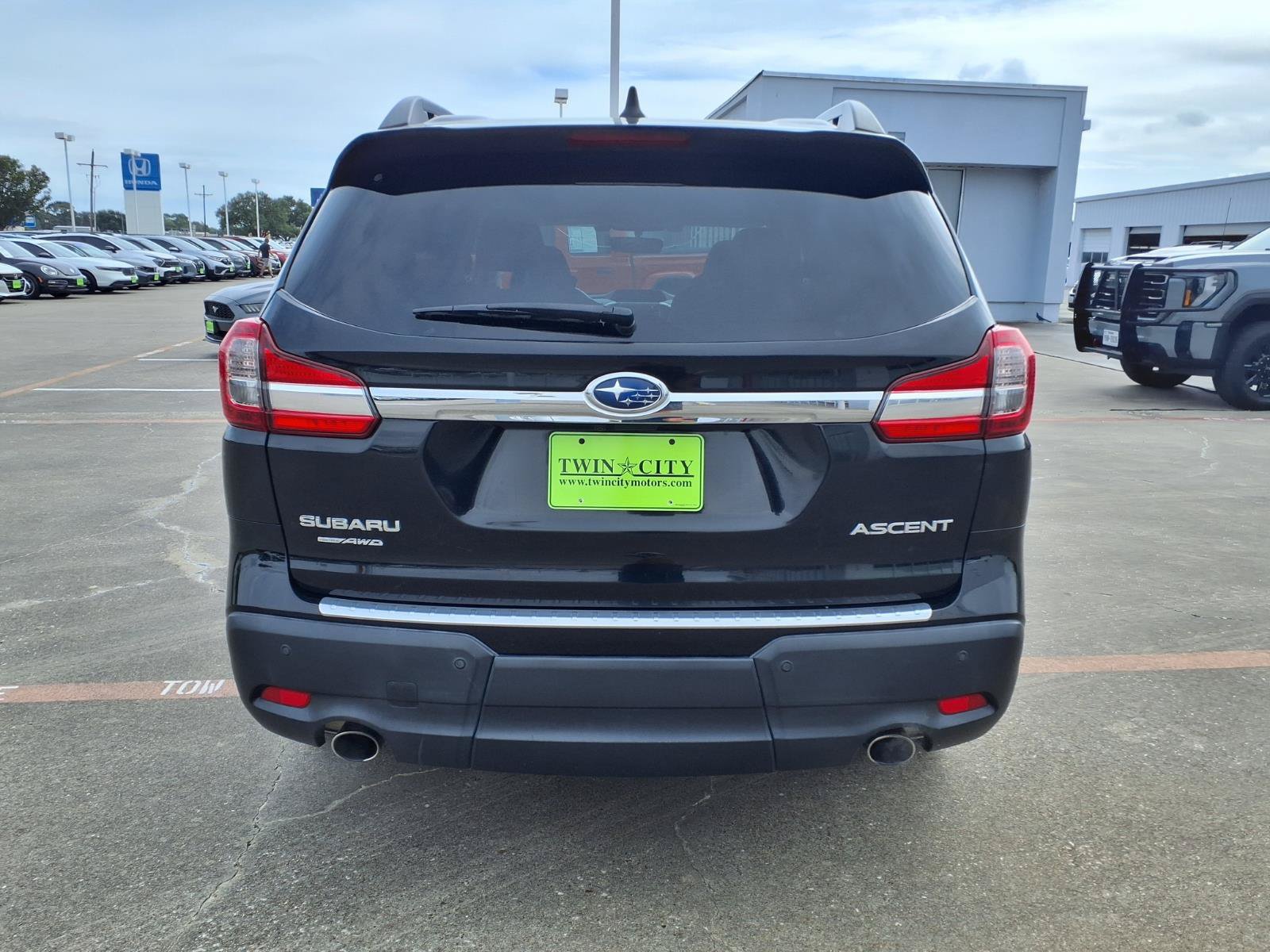 Used 2019 Subaru Ascent Premium w/ Popular Package #2 AWD/4WD image 6