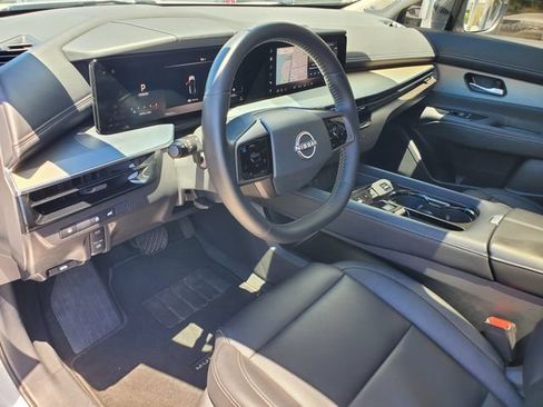Certified 2025 Nissan Murano SL w/ Cargo Package AWD/4WD image 26