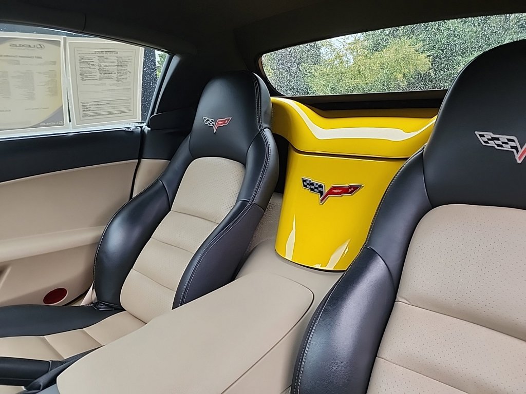 Used 2007 Chevrolet Corvette Convertible w/ Preferred Equipment Group RWD image 13