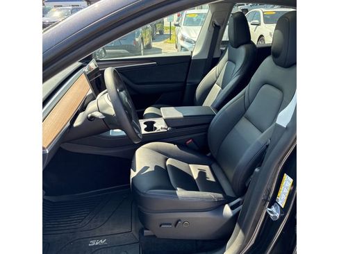 Used 2024 Tesla Model Y Long Range image 5