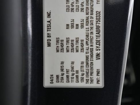 Used 2024 Tesla Model 3 Standard Range RWD image 27