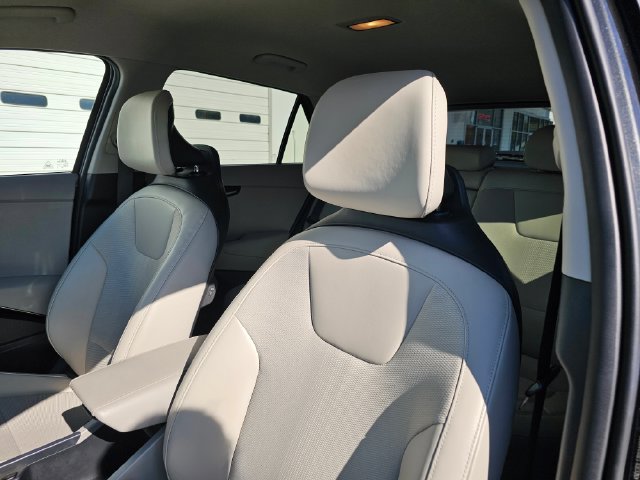 Certified 2023 Kia Niro Wind w/ Wind Preserve Package FWD image 24