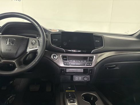 Used 2025 Honda Passport EX-L image 25