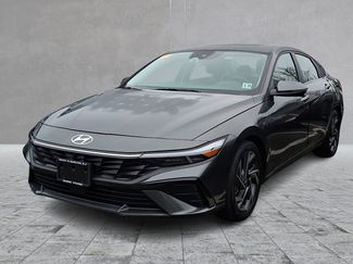 Used 2024 Hyundai Elantra Limited video 1