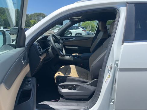 New 2026 Volkswagen Atlas Cross Sport SE FWD image 20