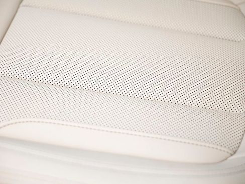 Used 2025 BMW 230i Coupe image 23