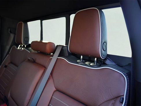 New 2026 GMC Sierra 2500 Denali Ultimate w/ Max Trailering Package image 36