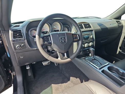 Used 2014 Dodge Challenger SXT Plus RWD image 13