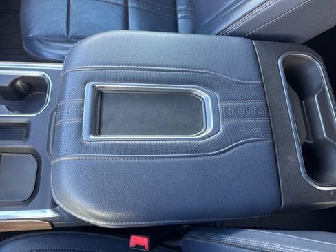 Used 2022 Chevrolet Silverado 1500 High Country w/ High Country Premium Package AWD/4WD image 26
