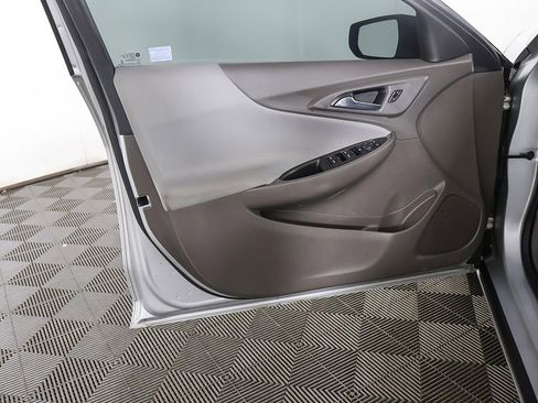 Used 2020 Chevrolet Malibu LS image 19