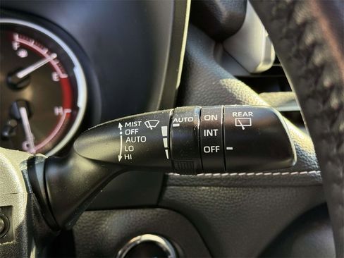 Used 2021 Toyota RAV4 Limited image 28