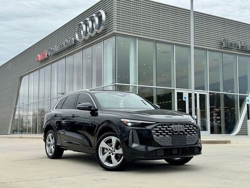 New 2025 Audi Q5 2.0T Premium image 2