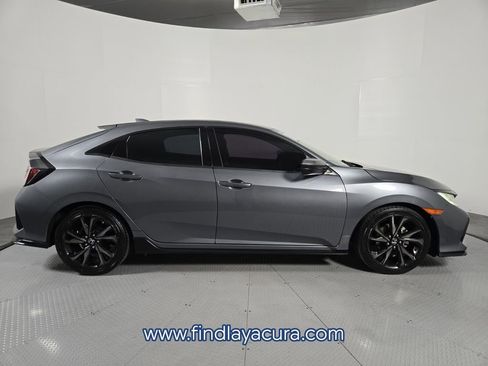 Used 2018 Honda Civic Sport image 9