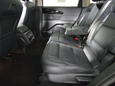 New 2026 Lincoln Nautilus Premier w/ Jet Appearance Package AWD/4WD image 13
