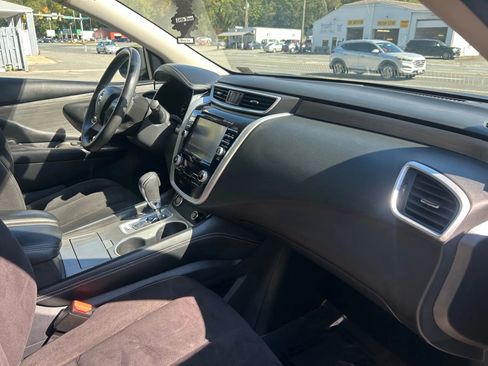 Used 2017 Nissan Murano SV image 17