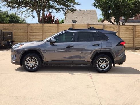Used 2023 Toyota RAV4 XLE Premium FWD image 12