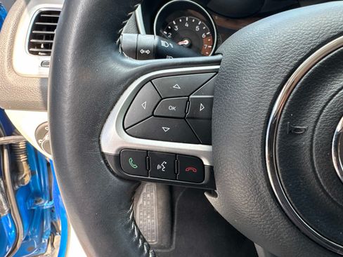 Used 2019 Jeep Compass Latitude w/ Popular Equipment Group FWD image 32