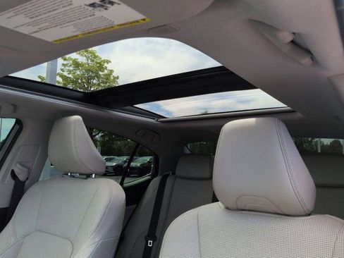Certified 2025 Toyota Camry XLE FWD image 10