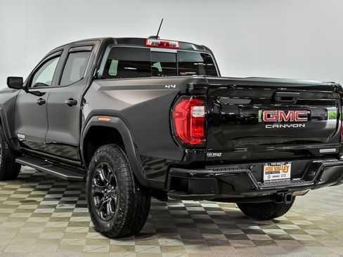 Used 2025 GMC Canyon Elevation w/ Convenience Package AWD/4WD image 6