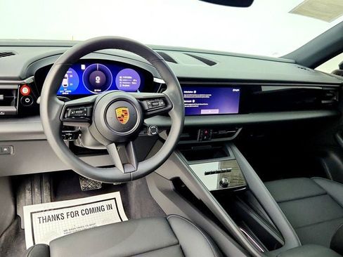 Used 2025 Porsche Macan 4 Electric AWD/4WD image 11