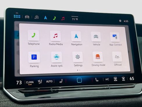 New 2025 Volkswagen Tiguan S AWD/4WD image 14