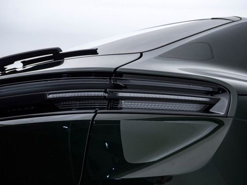 New 2026 Porsche Macan 4 Electric image 13