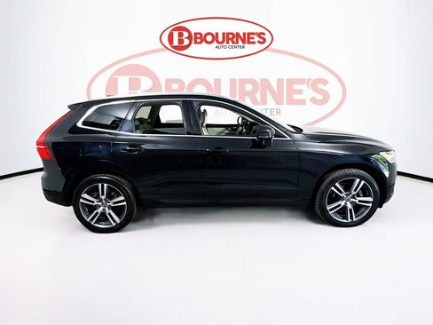 Used 2019 Volvo XC60 T5 Momentum w/ Multimedia Package AWD/4WD image 13