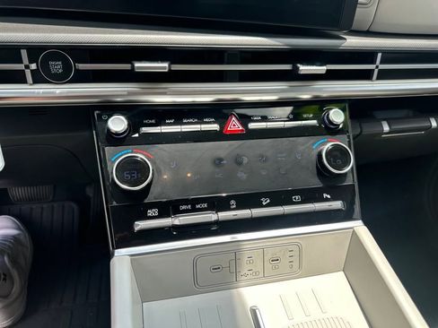 Used 2025 Hyundai Santa Fe SEL image 23