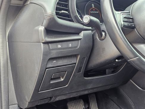 Used 2024 MAZDA MAZDA3 s image 17