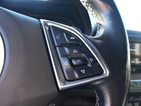 Used 2019 Chevrolet Camaro LT image 19