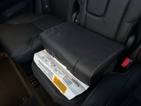 New 2026 Volvo XC90 B6 Ultra w/ Protection Package AWD/4WD image 30