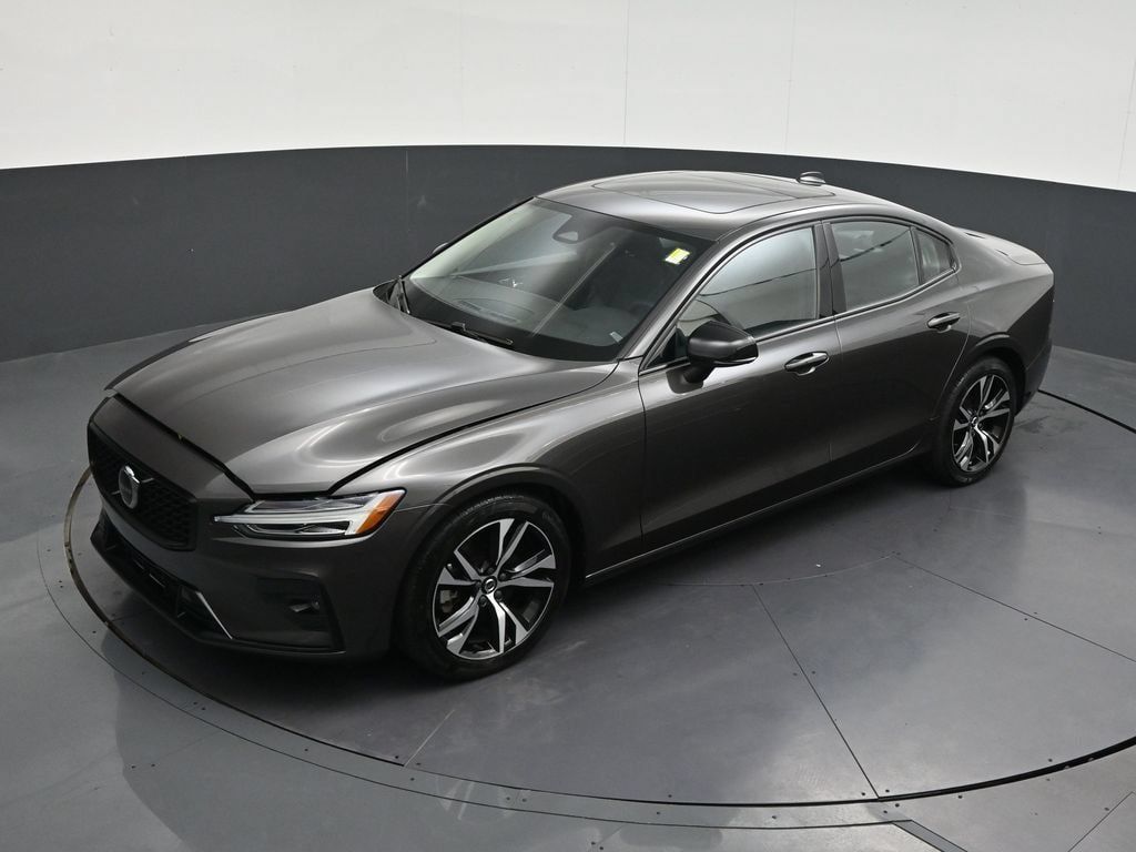 Certified 2024 Volvo S60 B5 Core FWD image 17