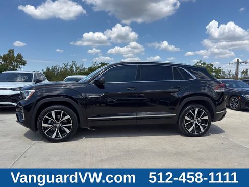 Used 2024 Volkswagen Atlas Cross Sport SEL Premium R-Line AWD/4WD image 4