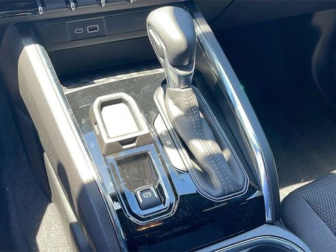 New 2025 GMC Canyon Elevation w/ Convenience Package image 18