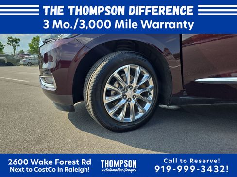 Used 2019 Buick Enclave Essence w/ LPO, Luxury Package FWD image 30