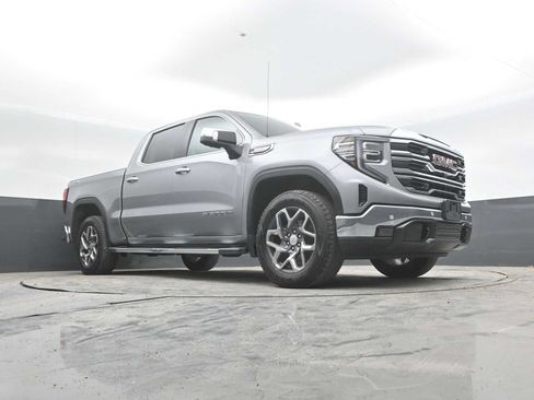 Used 2024 GMC Sierra 1500 SLT w/ SLT Premium Plus Package AWD/4WD image 28